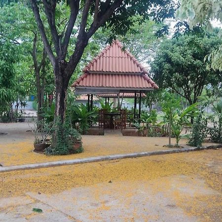 Erawan Guesthouse Pakse Εξωτερικό φωτογραφία