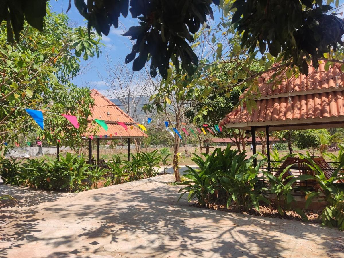 Erawan Guesthouse Pakse Εξωτερικό φωτογραφία